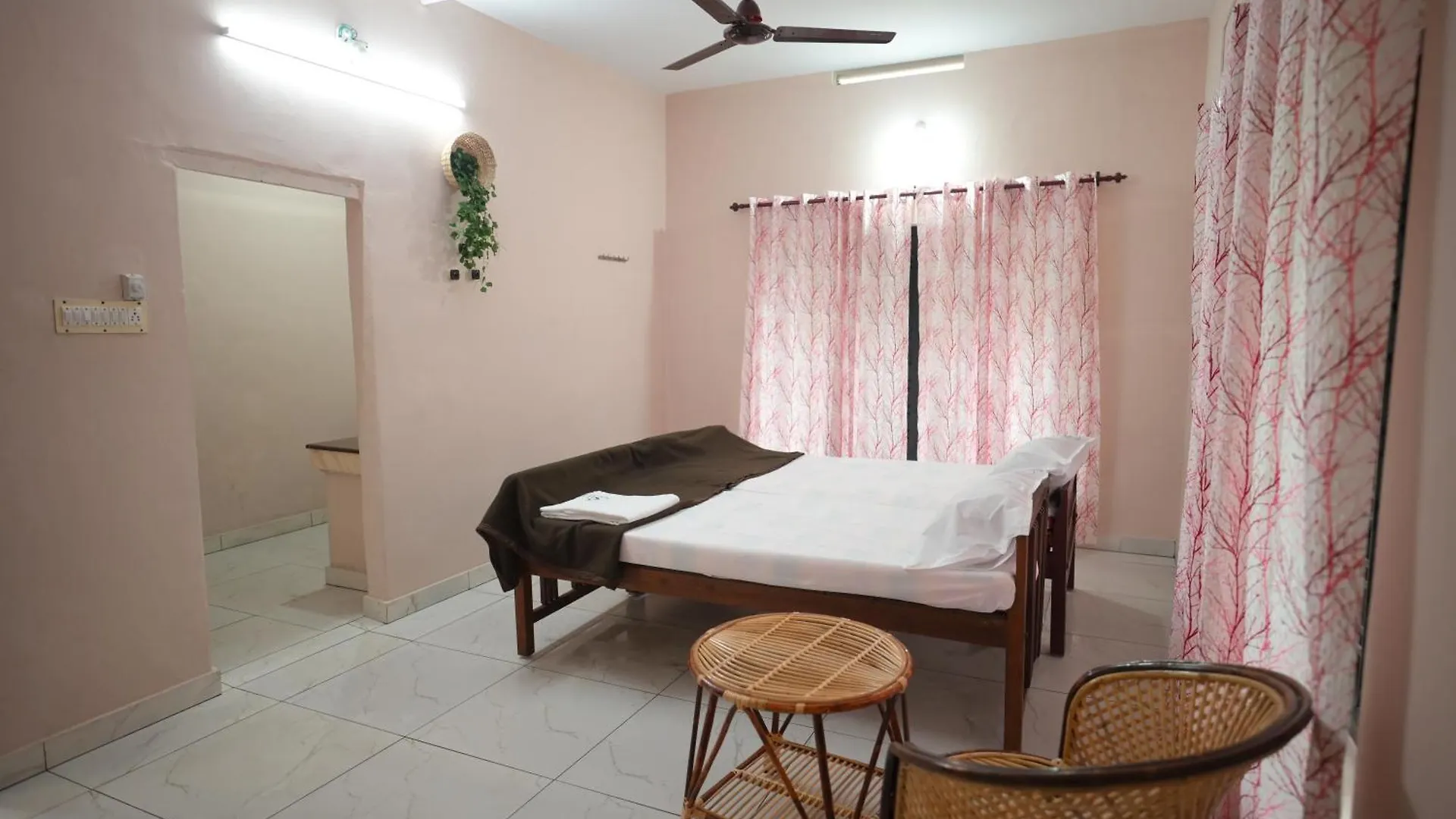 Inara Varkala Apartment 0*,